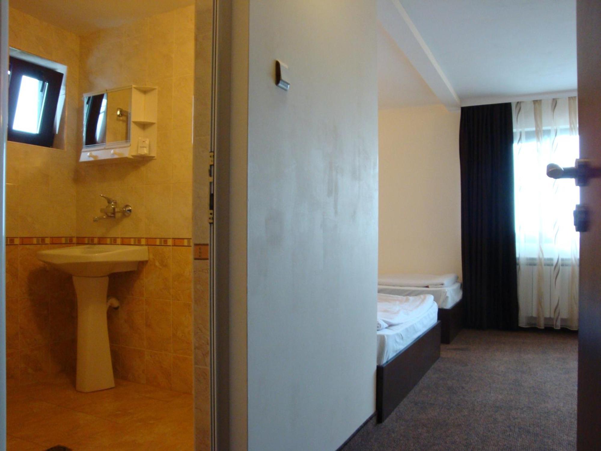 Family Hotel Diana Ljaszkovo Kültér fotó