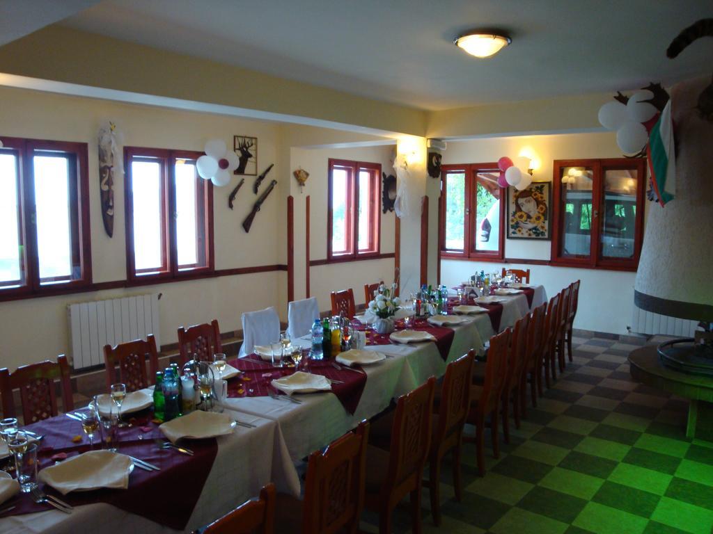 Family Hotel Diana Ljaszkovo Kültér fotó
