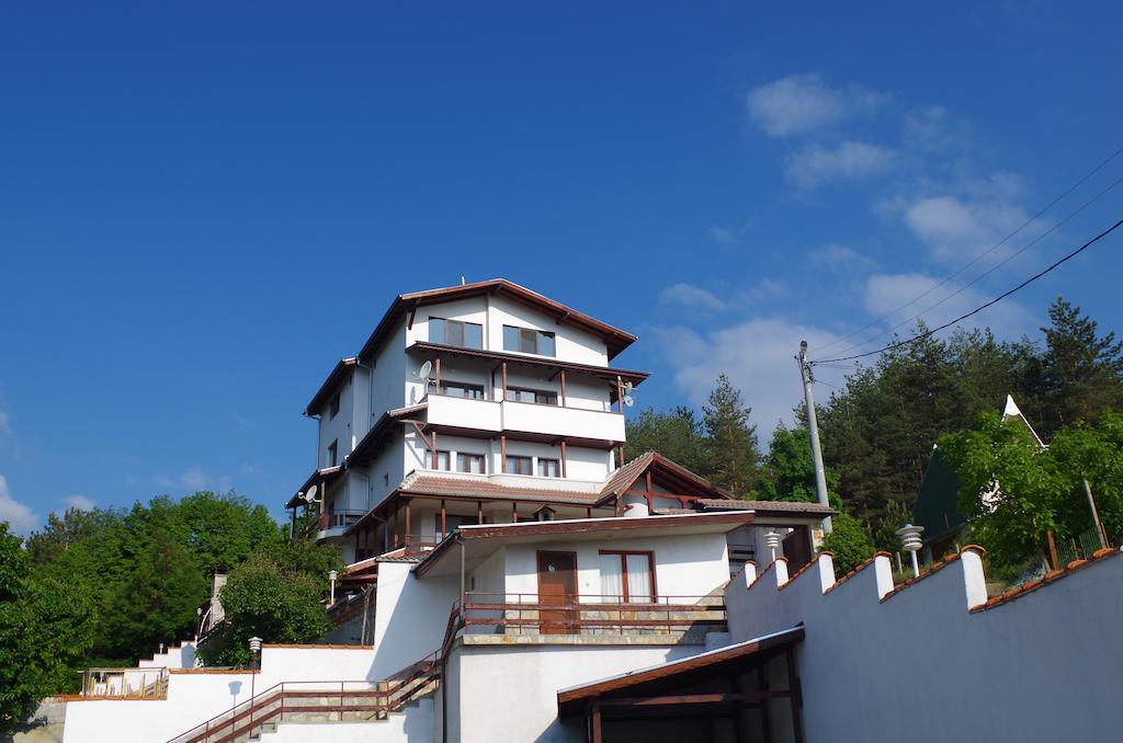Family Hotel Diana Ljaszkovo Kültér fotó