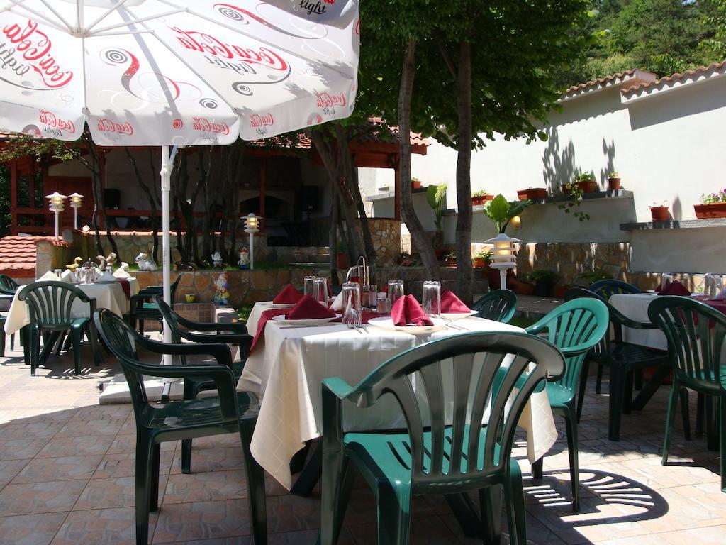 Family Hotel Diana Ljaszkovo Kültér fotó