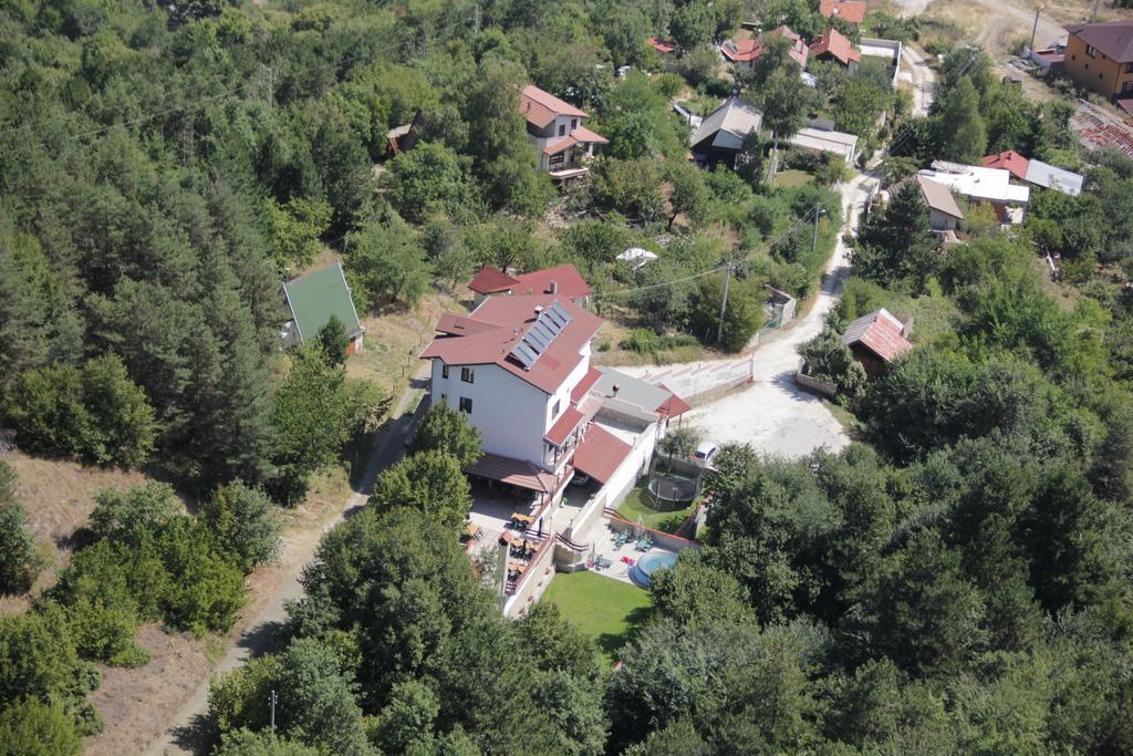 Family Hotel Diana Ljaszkovo Kültér fotó