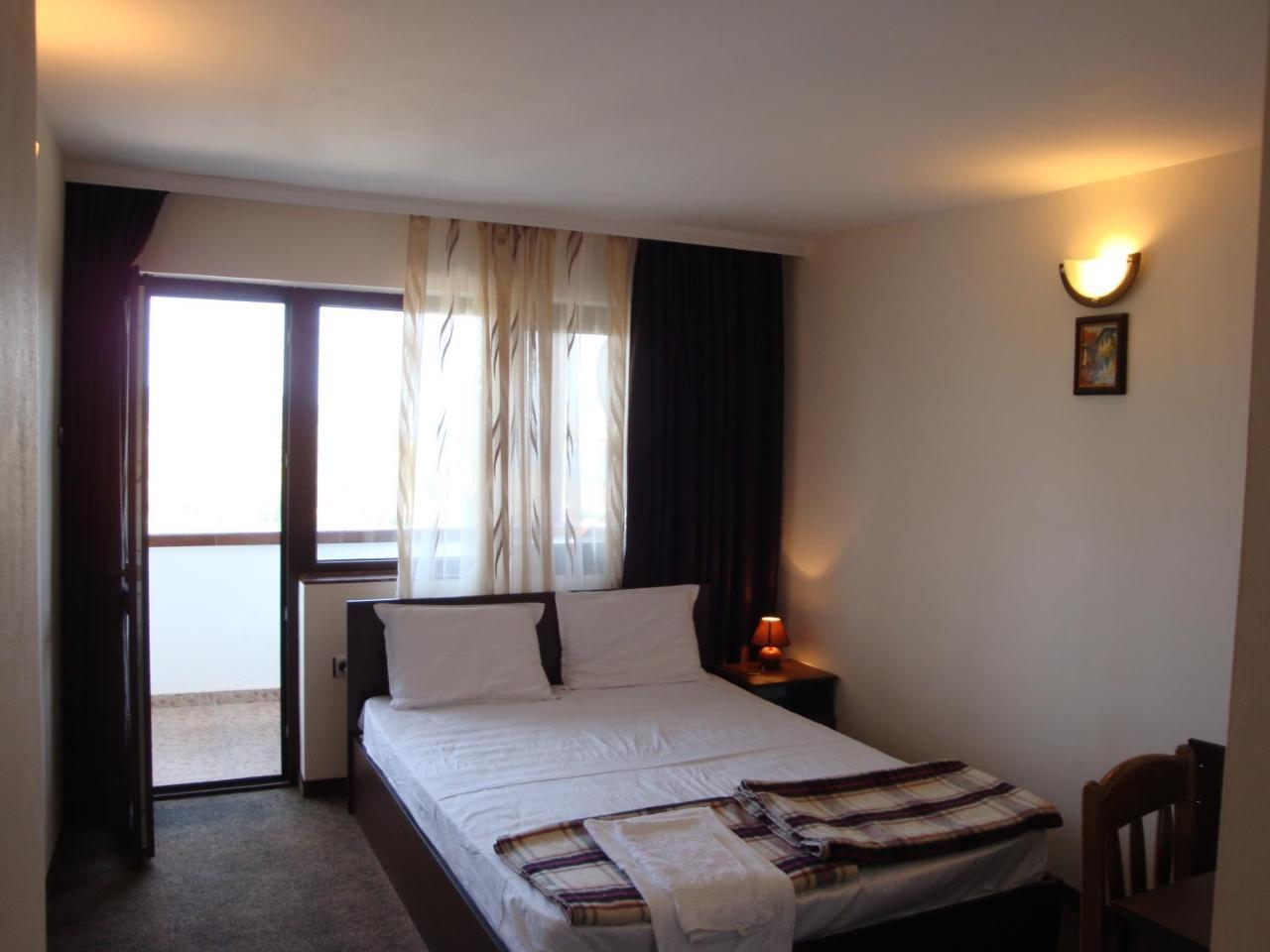 Family Hotel Diana Ljaszkovo Kültér fotó
