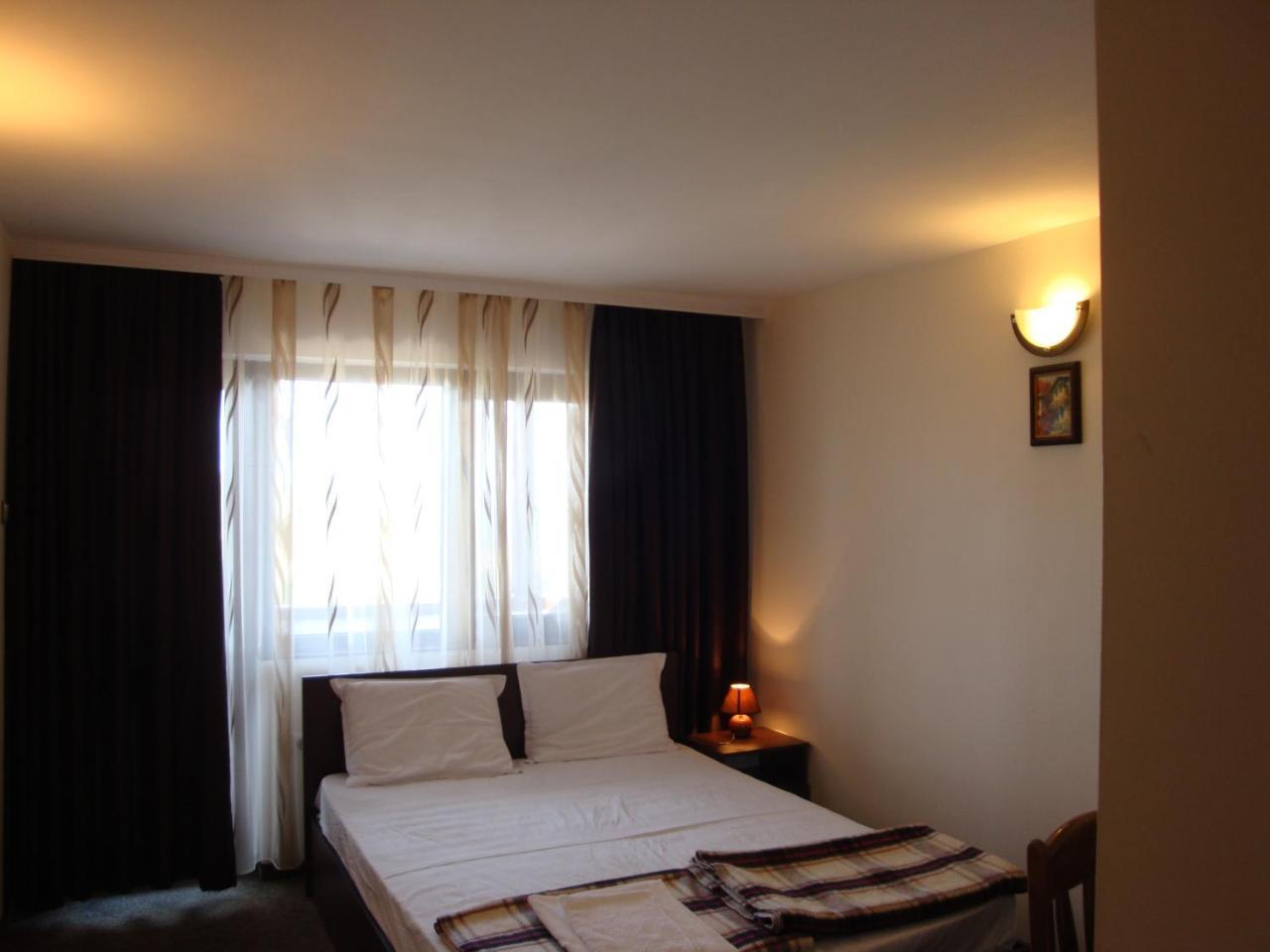 Family Hotel Diana Ljaszkovo Kültér fotó
